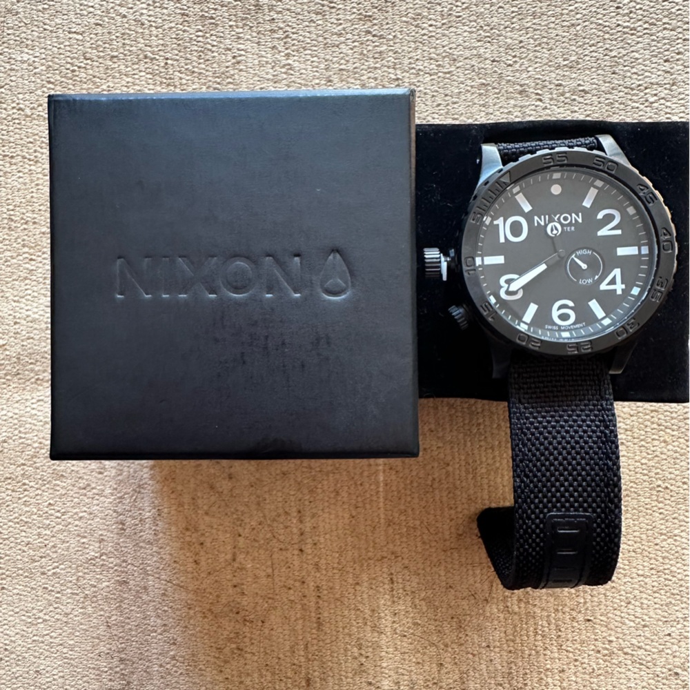 NWOT - Nixon Black Watch with Box